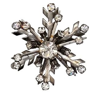 VTG Snowflake Brooch Pin Rhinestone Crystal Holiday‎ Winter Christmas Jewelry